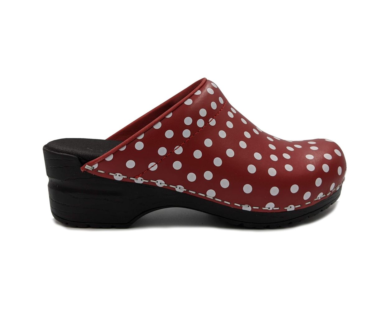 Red sales sanita clogs